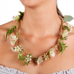 Collier de fleurs à composer Huckleberry porté