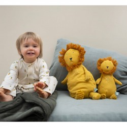 peluche lion enfant