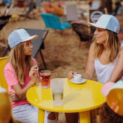 Casquette éco-responsable - Hello Hossy - Mini Lagoon - maman et fille plage