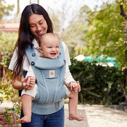 Ergobaby Omni Breeze - Noir Onyx maman