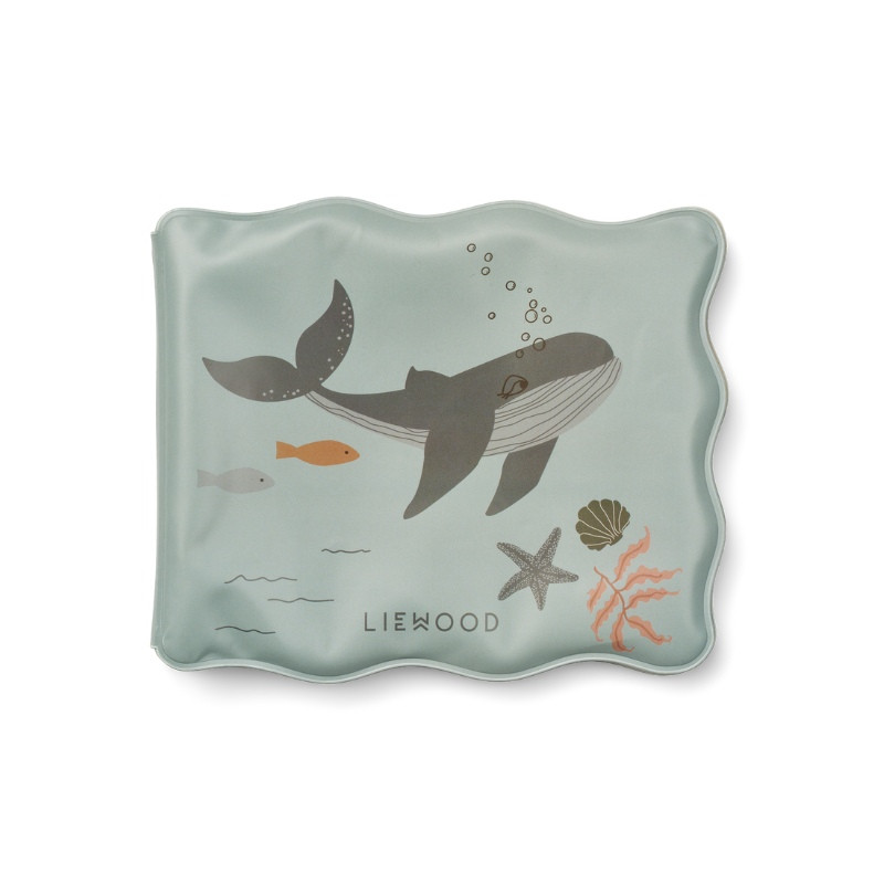 Gros plan de livre de bain Liewood - Waylon - Sea creature
