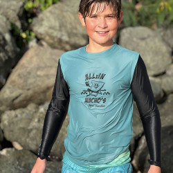 enfant avec Nacho’s Black manches longues - ALL-IN  mouillé