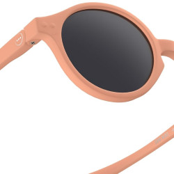 gros plan sur Lunettes de soleil pour les 3-5 ans - D Sun Kids + d’Izipizi - Abricot