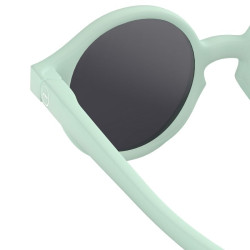 gros plan de Lunettes de soleil pour les 3-5 ans - D Sun Kids + d’Izipizi - Aqua Green