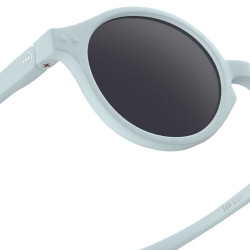 gros plan sur Lunettes de soleil pour les 3-5 ans - D Sun Kids + d’Izipizi -  Sweet Blue