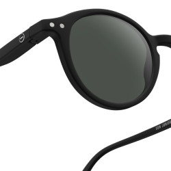 gros plan de Lunettes de soleil pour les enfants - D Sun Junior d’Izipizi - Black