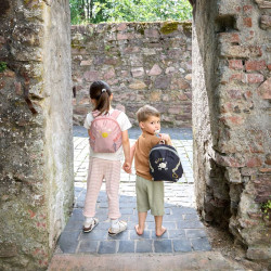 enfants avec Sac à dos crèche -Tiny Outdoor - Lässig - Nuage / Bleu foncé