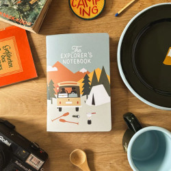 gros plan de Carnet de voyage - Roadtyping - Camping