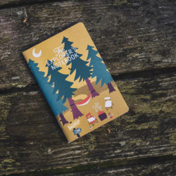 Carnet de voyage - Roadtyping - Campfire Stories sur une table