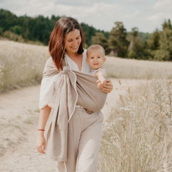 life style de Porte bébé Sling Sergé Brisé - Néobulle - Beige sable