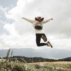 Sac à dos roll-top Wanaka Pocket - Mero Mero - Aubergine / Cypress Green