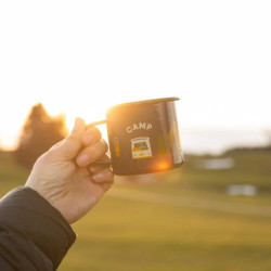Tasse en émail Camp  Roadtyping