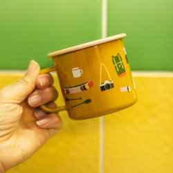 Tasse en émail