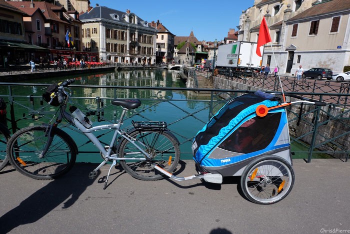 Comment choisir sa remorque vélo enfant