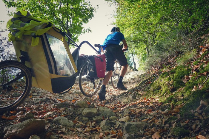 Remorque vélo enfant mono roue tout terrain