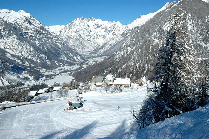 station de ski familiale de serre-eyraud dans le champsaur