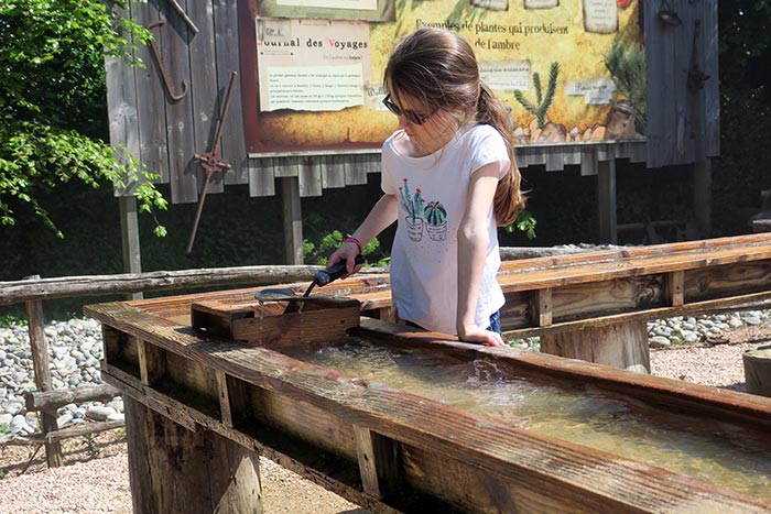 jeu avec de l'eau à terra botanica