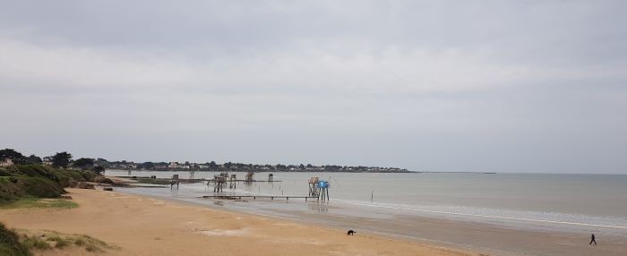 Plage vendée le long de la velodyssée en famille