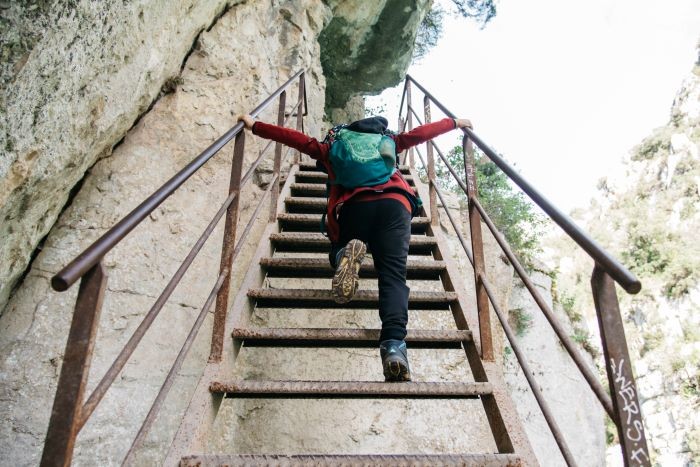 enfant gorge du verdon escalier 