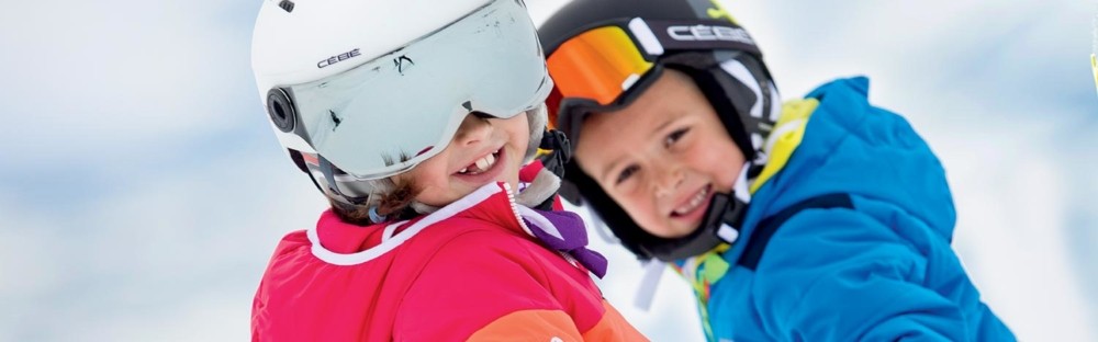 Comment bien choisir le casque de ski de son enfant ? - Les Petits