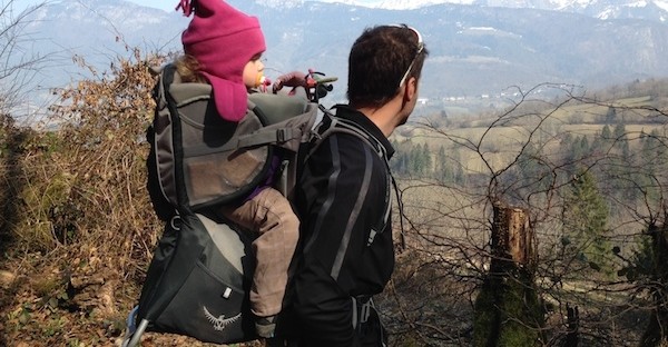 Comment choisir un porte-bébé pour la randonnée ?