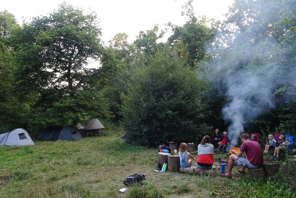 Bivouac près de l'Aquascope de Virelles