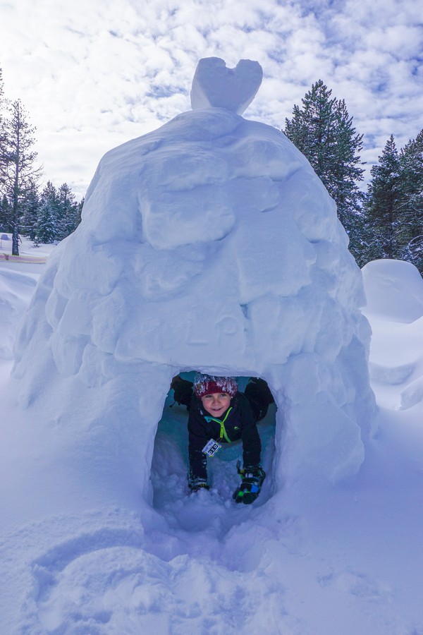 Construire un igloo