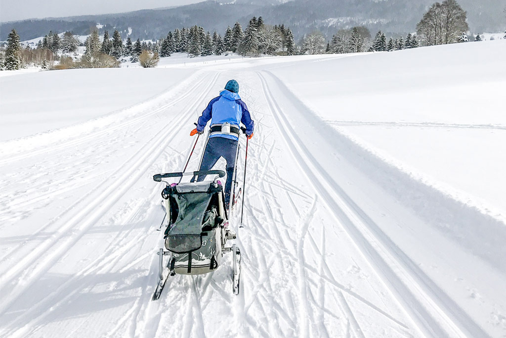 ski-de-fond-avec-remorque