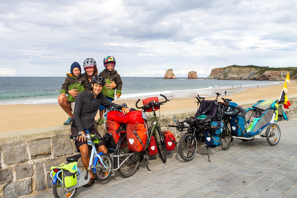 voyage-velo-en-famille-chargement