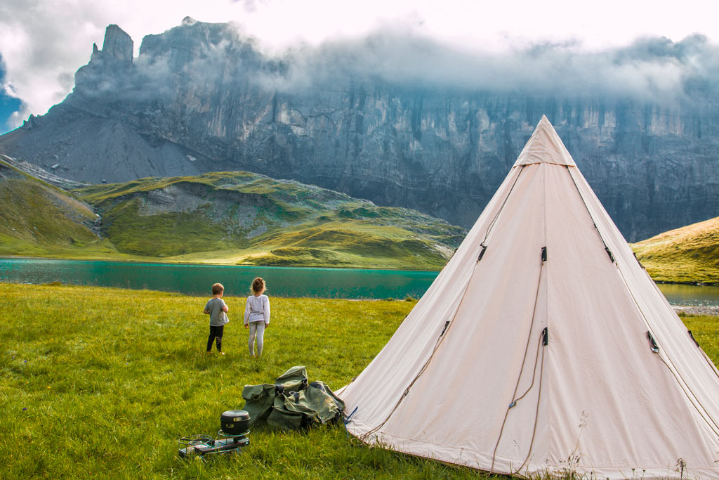 10-bonnes-raisons-de-bivouaquer-en-famille-cadre