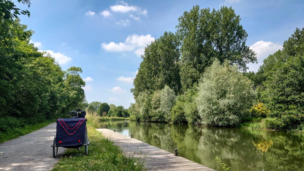 veloroute-vallee-somme-en-famille-pontons