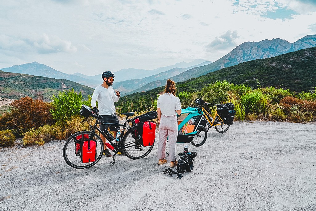 Corse à vélo en famille