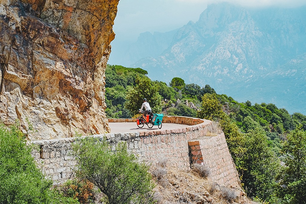 Corse à vélo en famille