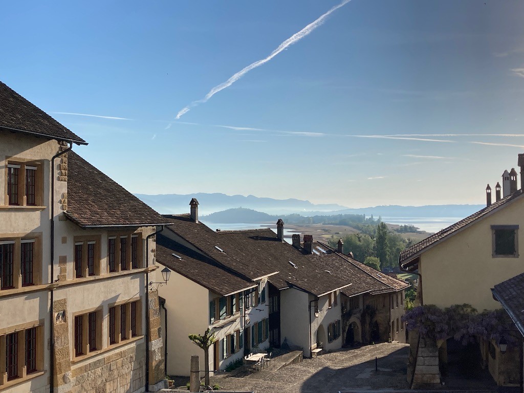 lac de Bienne en Suisse
