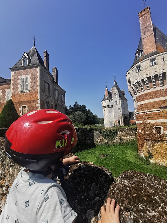 Véloscénie en famille : château de Frazé