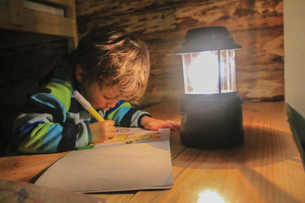 Dormir en cabane avec des enfants