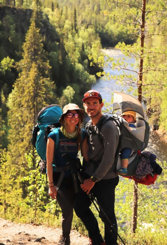 Trek ours Laponie Bébé Famille Randonnée