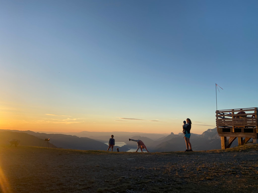 Coucher du soleil - week-end en famille à la Sambuy