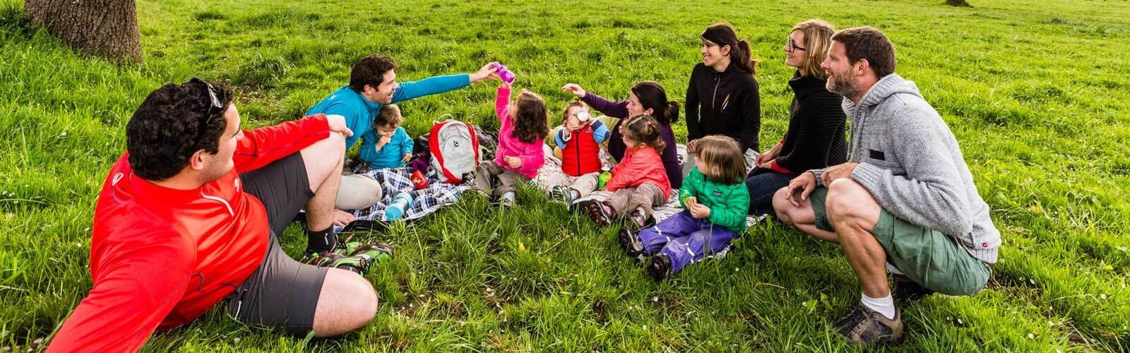 l/éger et compact imperm/éable et pratique LANGYINH Couvertures de pique-nique pour ext/érieur couverture de voyage tapis de jeu pour enfant