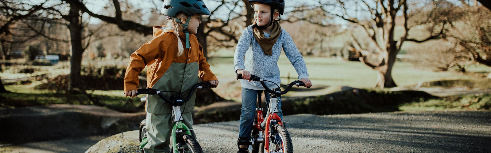 Aller a l'école en vélo, draisienne, trottinette, skate