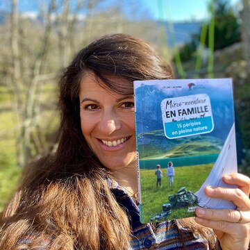 🔥 Il sort aujourd’hui ! 📘

Voici notre dernier né, notre premier bouquin, le livre des Petits Baroudeurs 🐻 : 