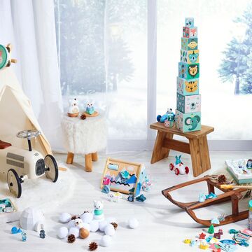 Et si on faisait entrer la nature ❄️ dans la maison ? 

Parfois, il fait trop froid 🥶, il pleut trop, les loupiots sont trop malades... Bref, parfois, on doit rester à la maison. 
C'est pour cela qu'on a été vous dénicher des jouets vraiment chouettes à base d'ours polaires 🐻‍❄️, de pingouins 🐧, de renards 🦊 et de tipis ⛺️ !

Pour retrouver notre sélection, lien en bio 👆

#chrismastime #vilac #outdoorlife #barouderenfamille #jouetenbois