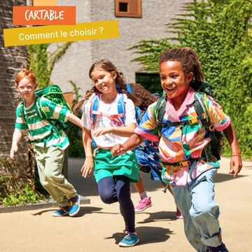 Team parents prévoyants ou team dernière minute ☝️ ? 

Pour les prévoyants, je suis sûre que vous pensez déjà au cartable à choisir pour la rentrée prochaine (peut-être l'avez-vous même déjà trouvé 😉). 
Mais si vous hésitez encore, voici deux, trois conseils qui pourrons vous être utiles pour choisir. Il faut que le cartable soit : 
🦍 pas plus large que les épaules de votre enfant
🪶 léger
🔨 solide 
🦉 ergonomique (avec une sangle de poitrine)
💪 suffisamment rigide (pour le primaire)
🐨 et bien sûr confortable

Exit les cartables à roulette trop lourd et qui donnent une mauvaise position aux enfants qui les trainent. 

On vous a préparé une chouette sélection de cartables de la maternelle au CM2 qui répondent tous à ces critères 👉 lien en bio

#backtoschool #cartable