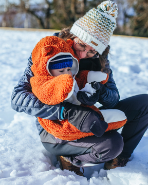 Parmi les premières fois de nos bébés, la découverte de la neige est l'une de nos préférées ! ❄
Curiosité, peur, rires... racontez-nous comment s'est passé ce moment avec vos petits bouts ? 😊

#barouderenfamille #outdoorkids #outdoorfamily #hiver #winter #neige